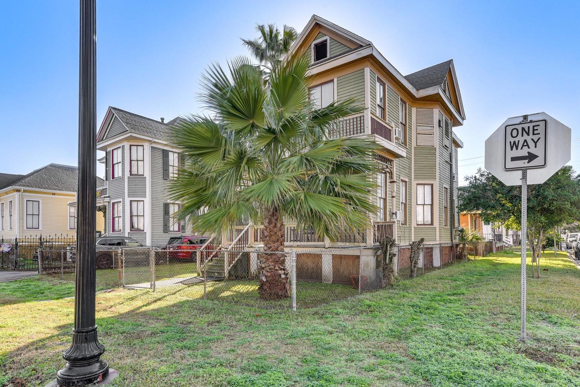 Coastal Galveston Studio About 1 Mi To Beach! ภายนอก รูปภาพ